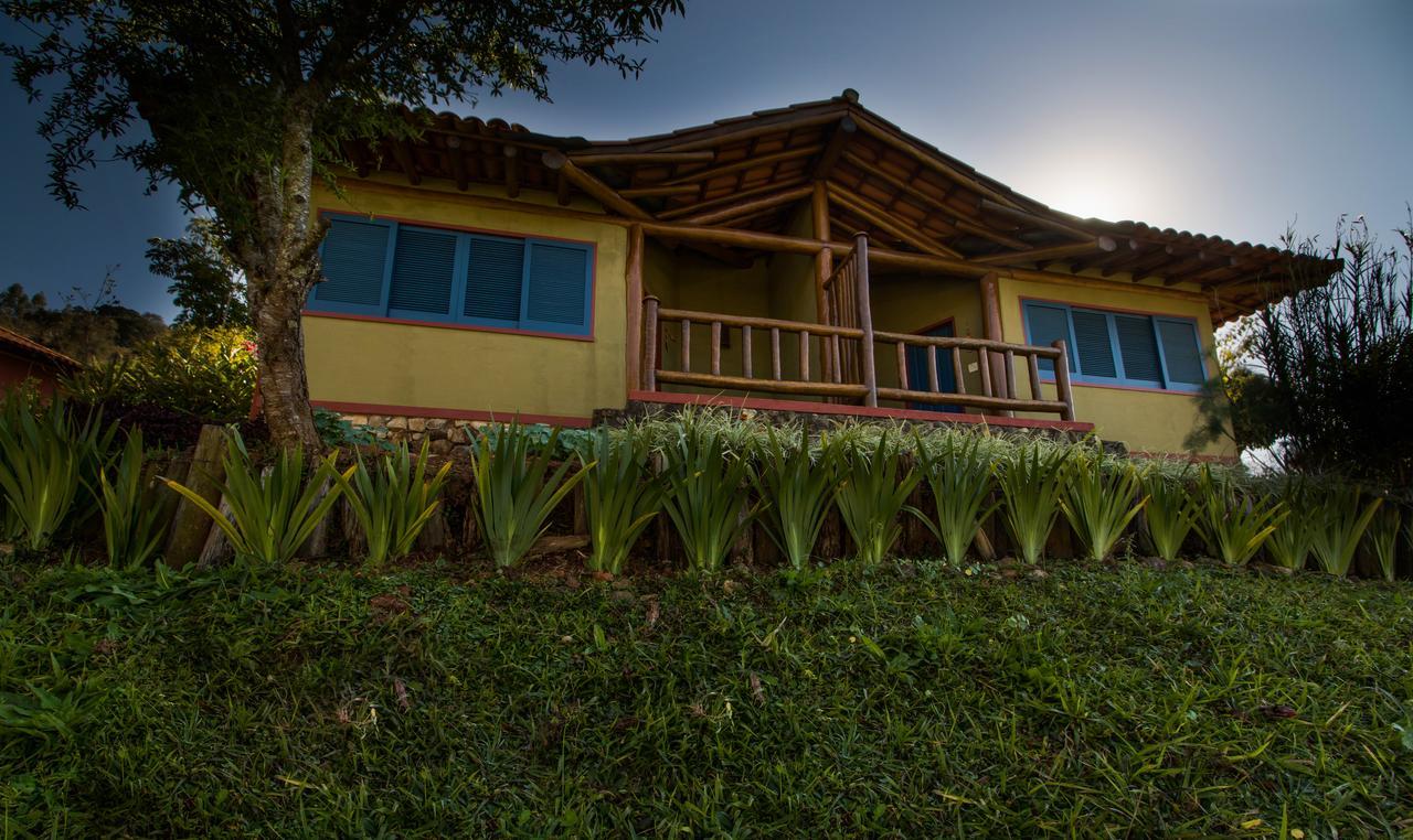 Pousada Maria Manhã Passa Quatro Bagian luar foto
